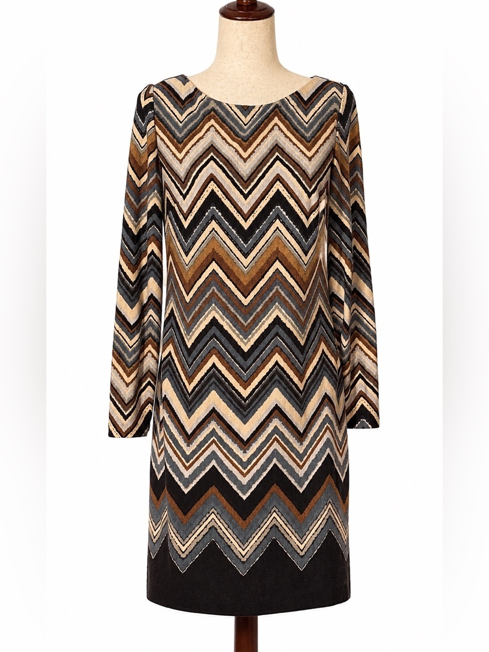 zigzag knit dress w back zip, long sleeves, midi length- 6